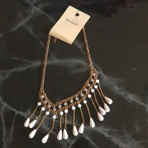 Women’s necklace
